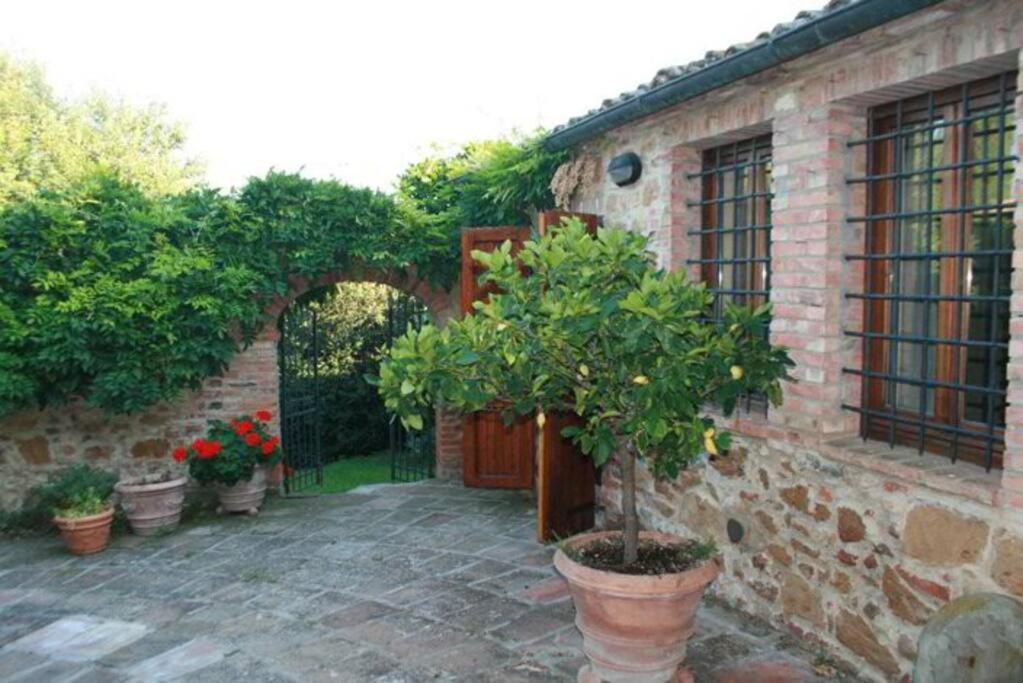 Podere Gli Oppi Toscana Villa Petroio Exterior foto